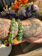 Load image into Gallery viewer, Green Flower pattern MoonGlow Bracelet
