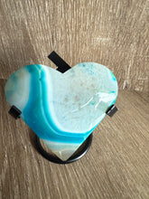 Load image into Gallery viewer, Blue Agate heart H2
